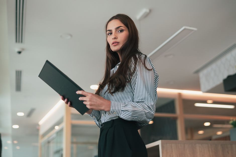 La tenue professionnelle personnalisée : un atout pour les entreprises